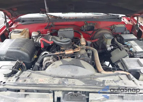 1997 Chevrolet C1500 Fleetside from USA, damaged, VIN 2GCEC19R5V1164327